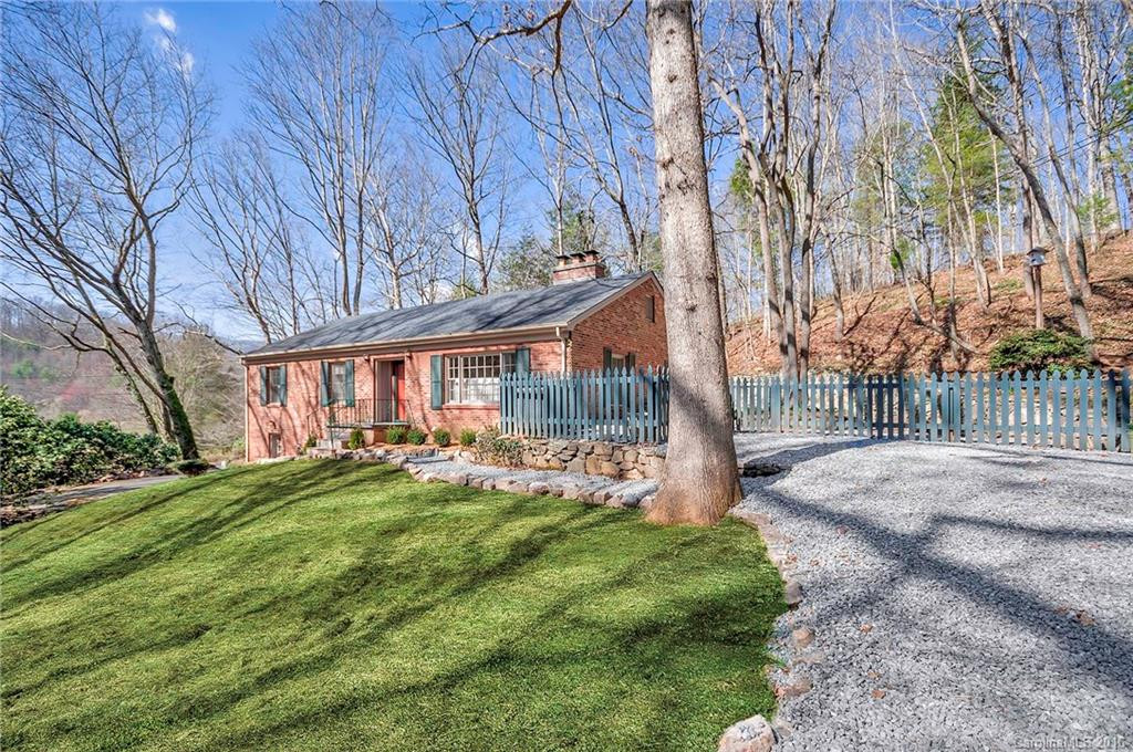 367 Greenview Drive - Photo 2