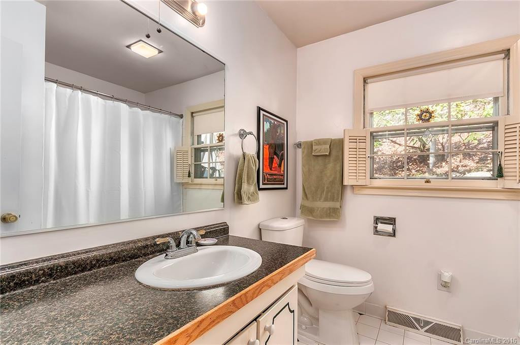 367 Greenview Drive - Photo 11
