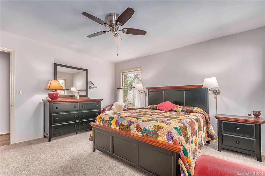 367 Greenview Drive - Photo 13