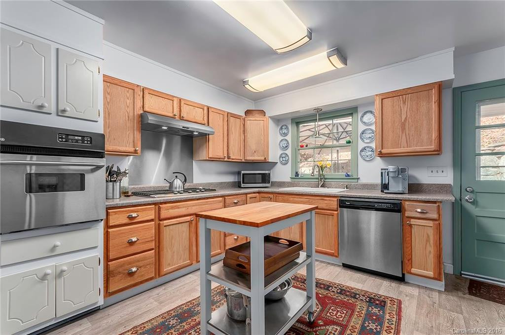 367 Greenview Drive - Photo 6