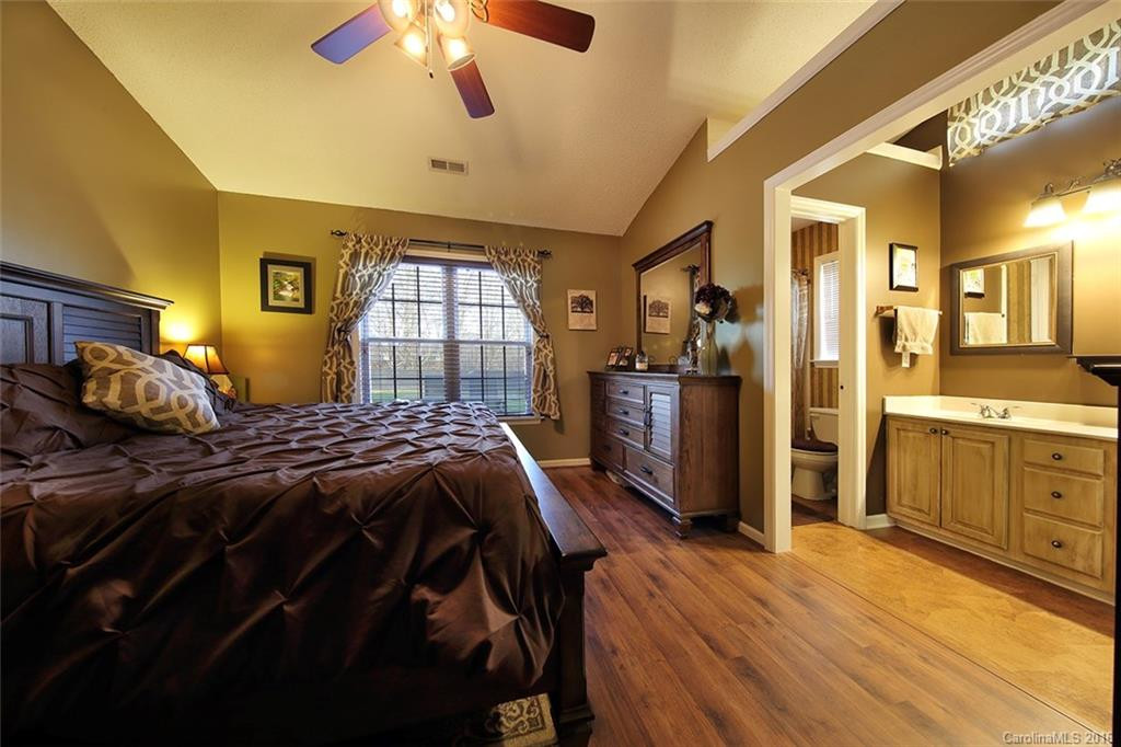 102 Sandpiper Court - Photo 11