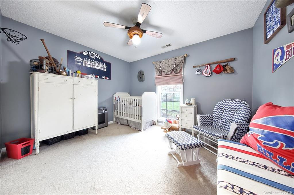 102 Sandpiper Court - Photo 15