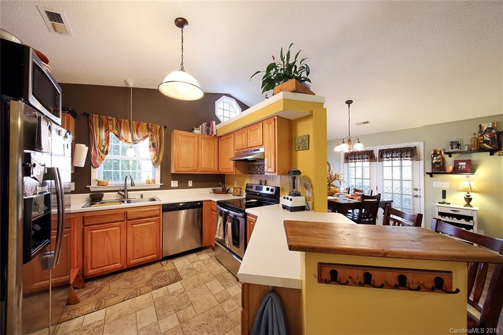 102 Sandpiper Court - Photo 7