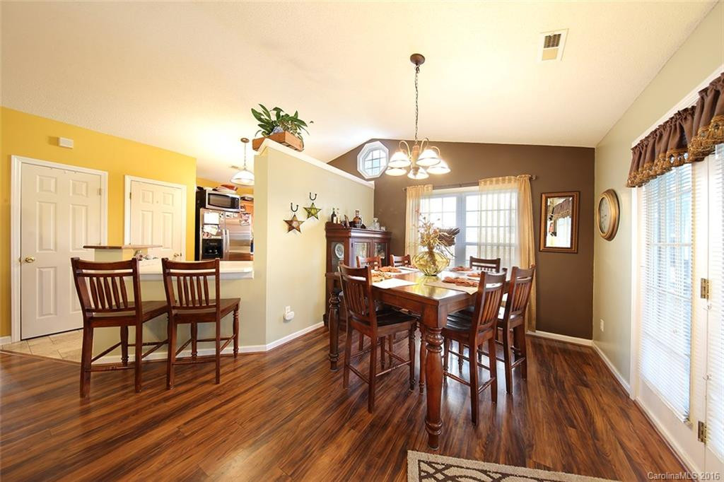 102 Sandpiper Court - Photo 9