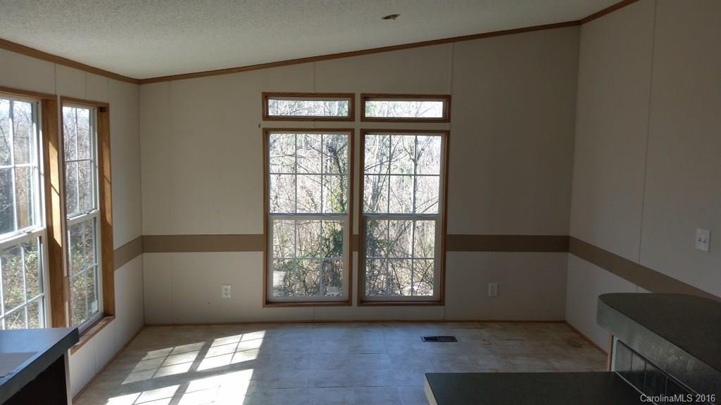 245 Amherst Way - Photo 4