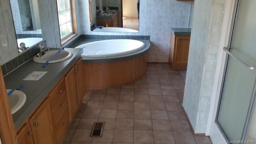 245 Amherst Way - Photo 8