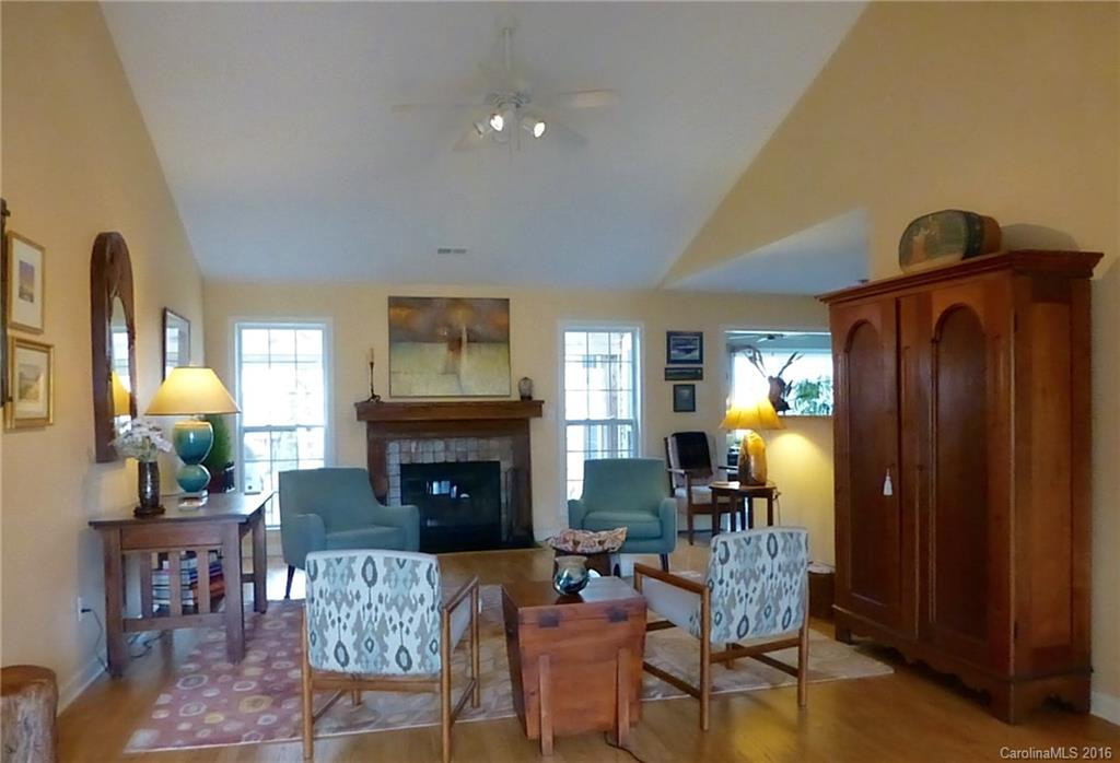 67 Wild Meadow Road - Photo 3