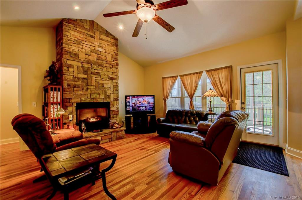 37 Crimson Lane - Photo 4