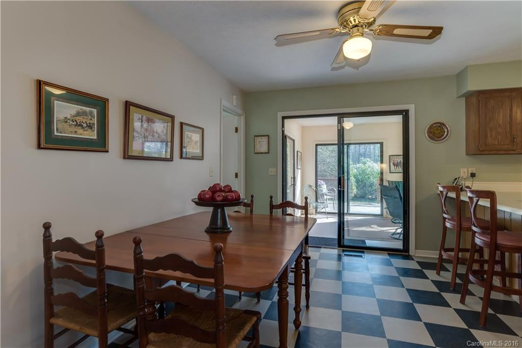 226 Beechwood Drive - Photo 4