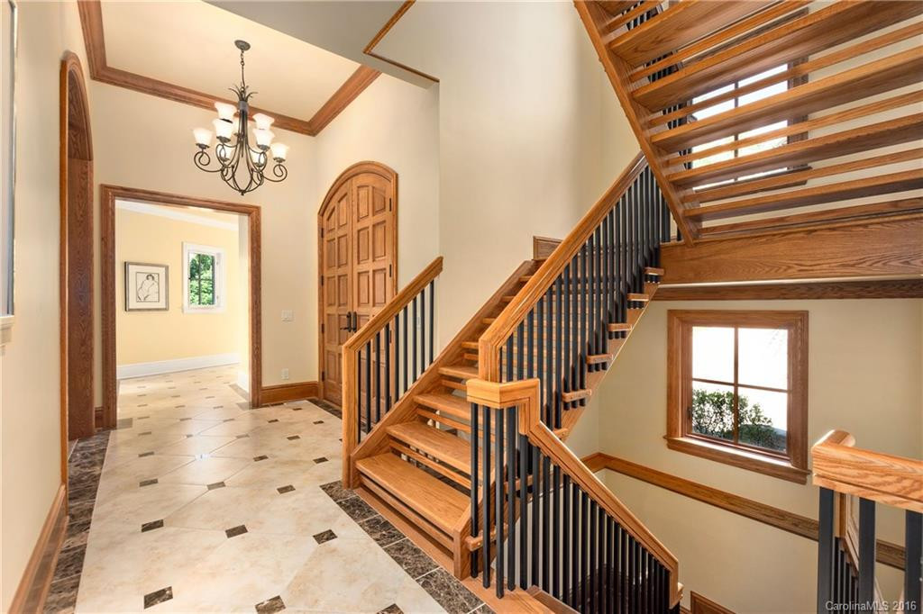504 Grayhawke Lane - Photo 4