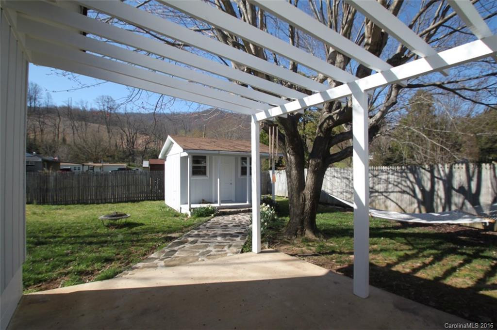 1102 Sulphur Springs Road - Photo 18