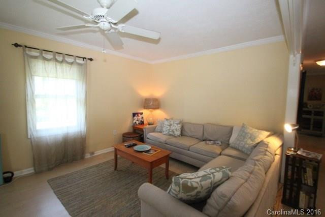 1102 Sulphur Springs Road - Photo 4