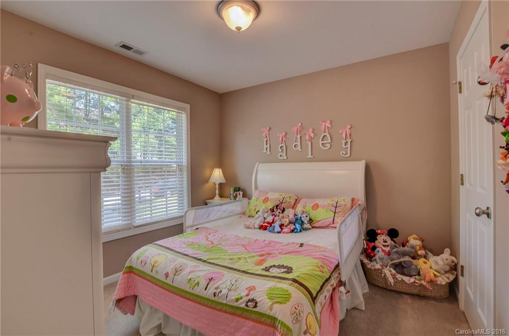 7 Forest Lake Drive - Photo 14