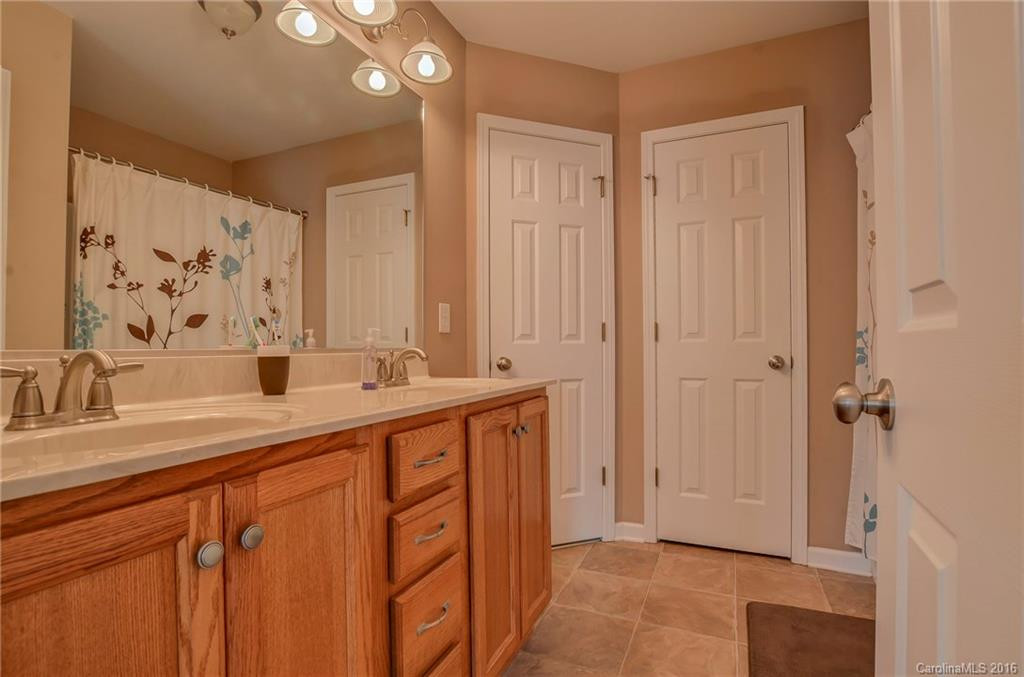 7 Forest Lake Drive - Photo 16