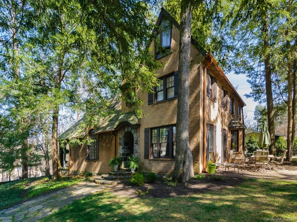 26 Chiles Avenue