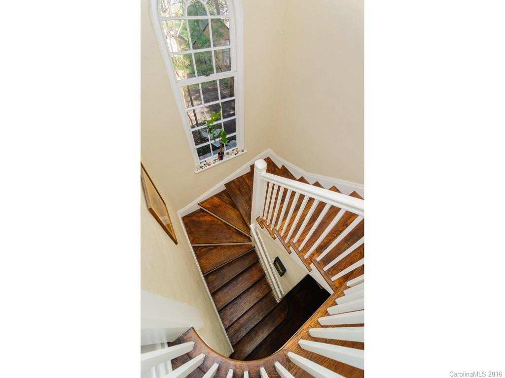 26 Chiles Avenue - Photo 20