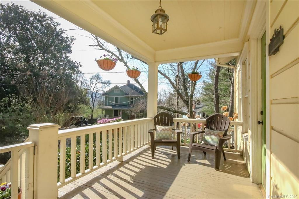 27 Fenner Avenue - Photo 3