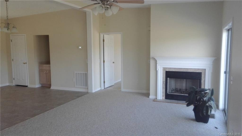 486 Leonard Lane - Photo 5