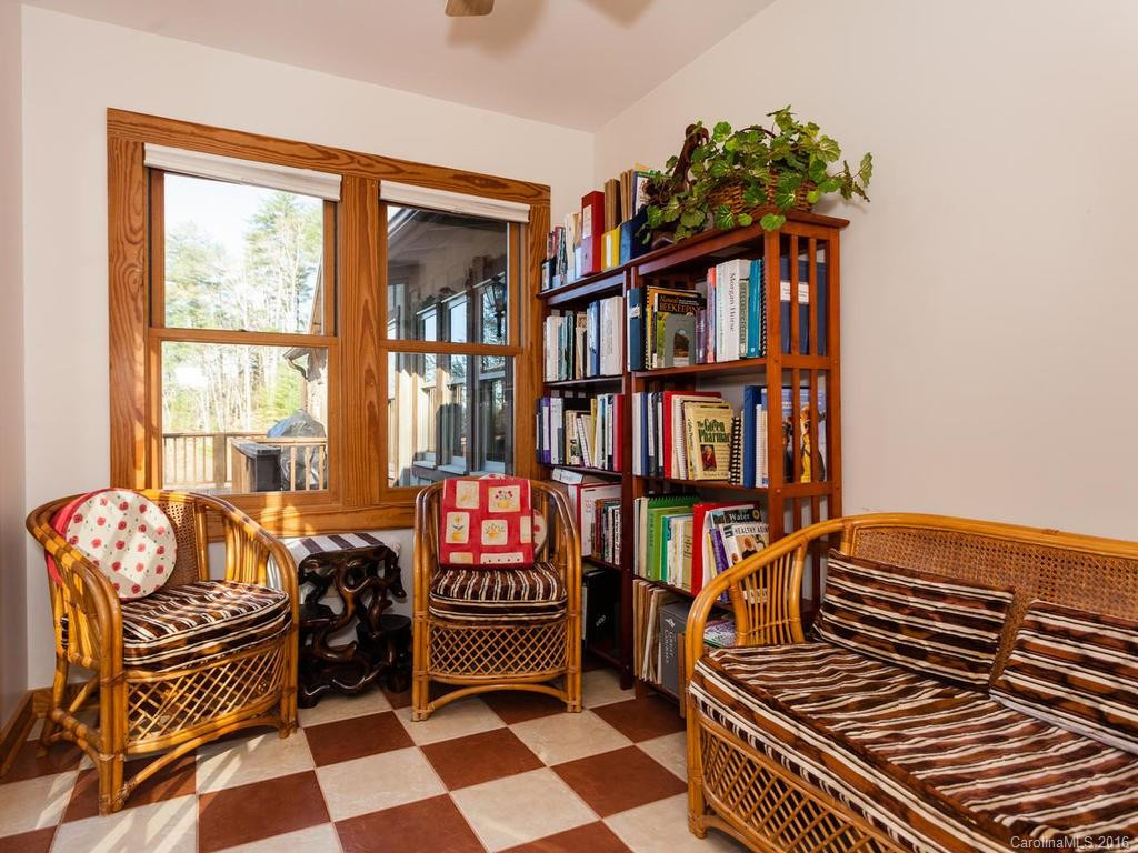 64 Rich Mountain Road - Photo 14