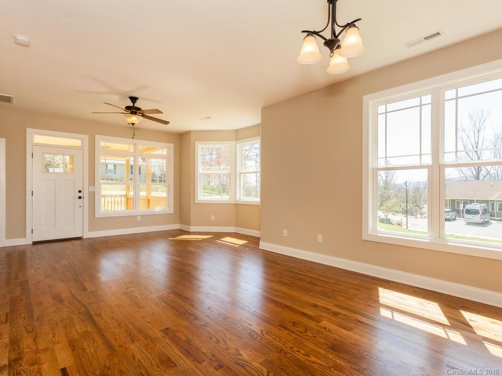 15 Myra Place #109 - Photo 5
