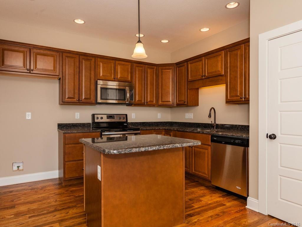 15 Myra Place #109 - Photo 8