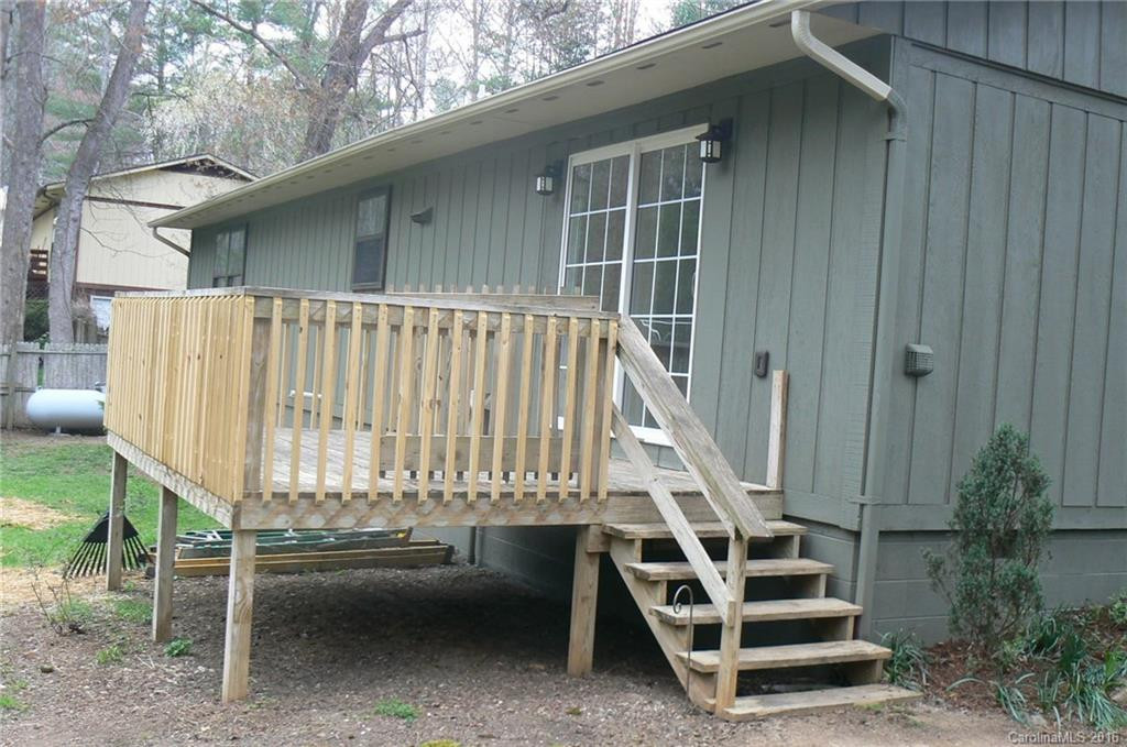 16 East Hill Drive - Photo 4