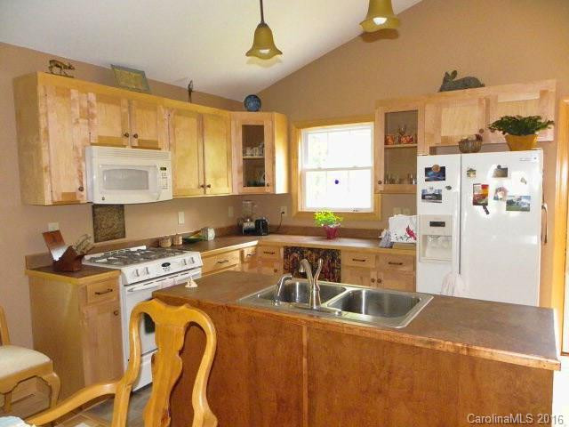 1052 Wolf Pen Road - Photo 12