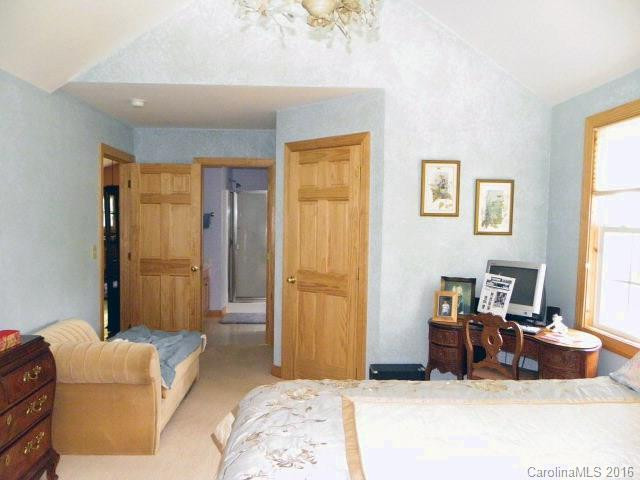 1052 Wolf Pen Road - Photo 14