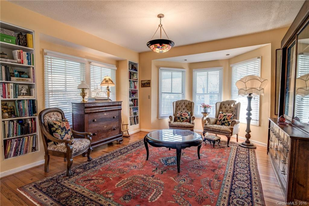 1108 Montreat Road - Photo 3