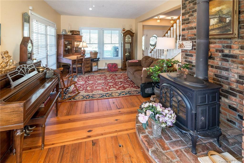 1108 Montreat Road - Photo 5
