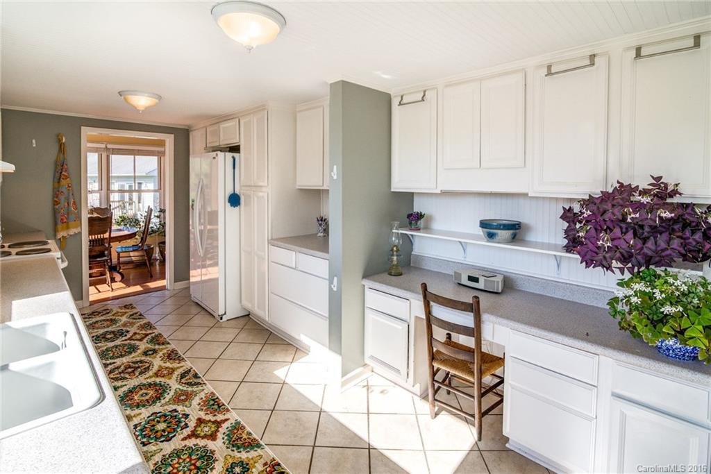1108 Montreat Road - Photo 9