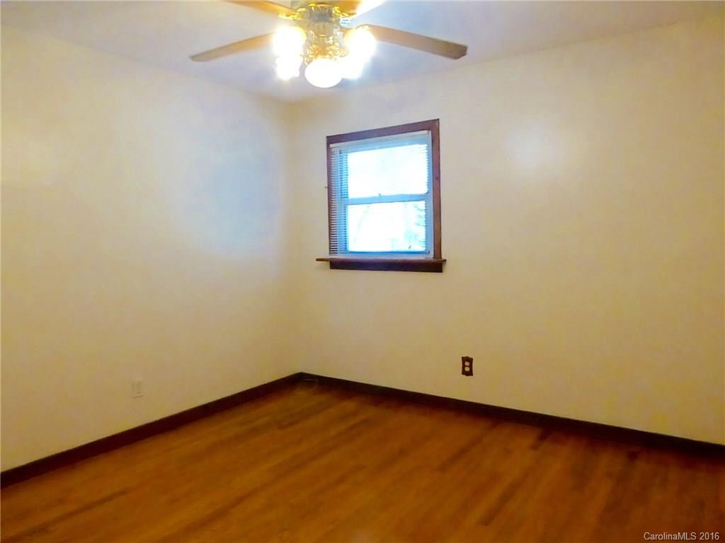 103 Carolina Avenue - Photo 7