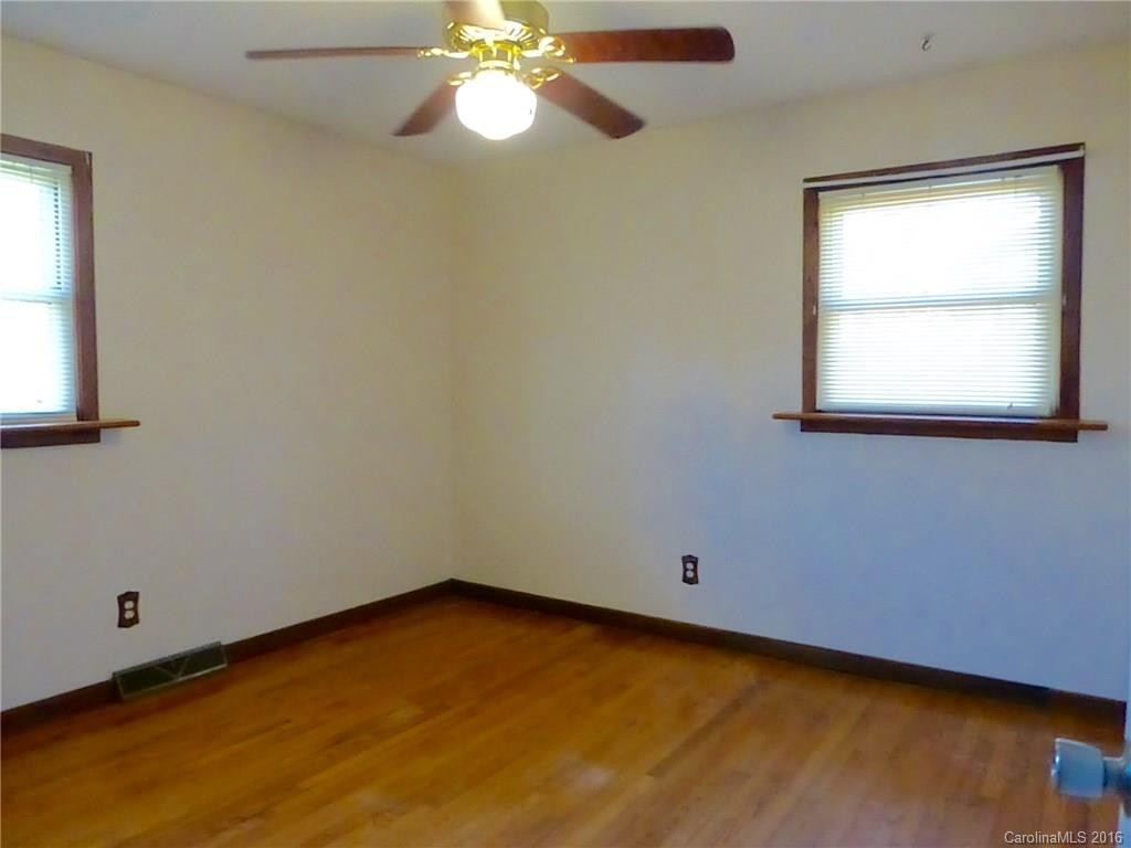 103 Carolina Avenue - Photo 8