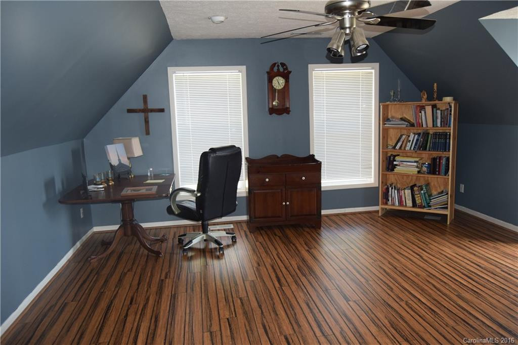 122 fiddlers Lane - Photo 17