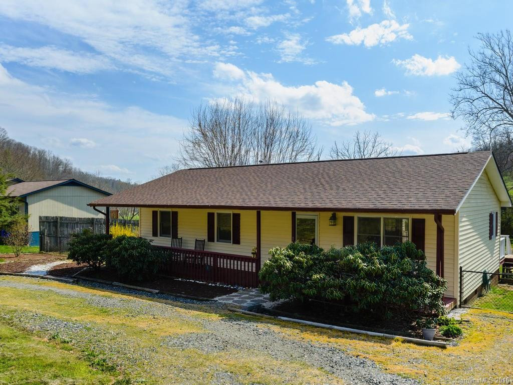 1695 Bruce Road - Photo 2