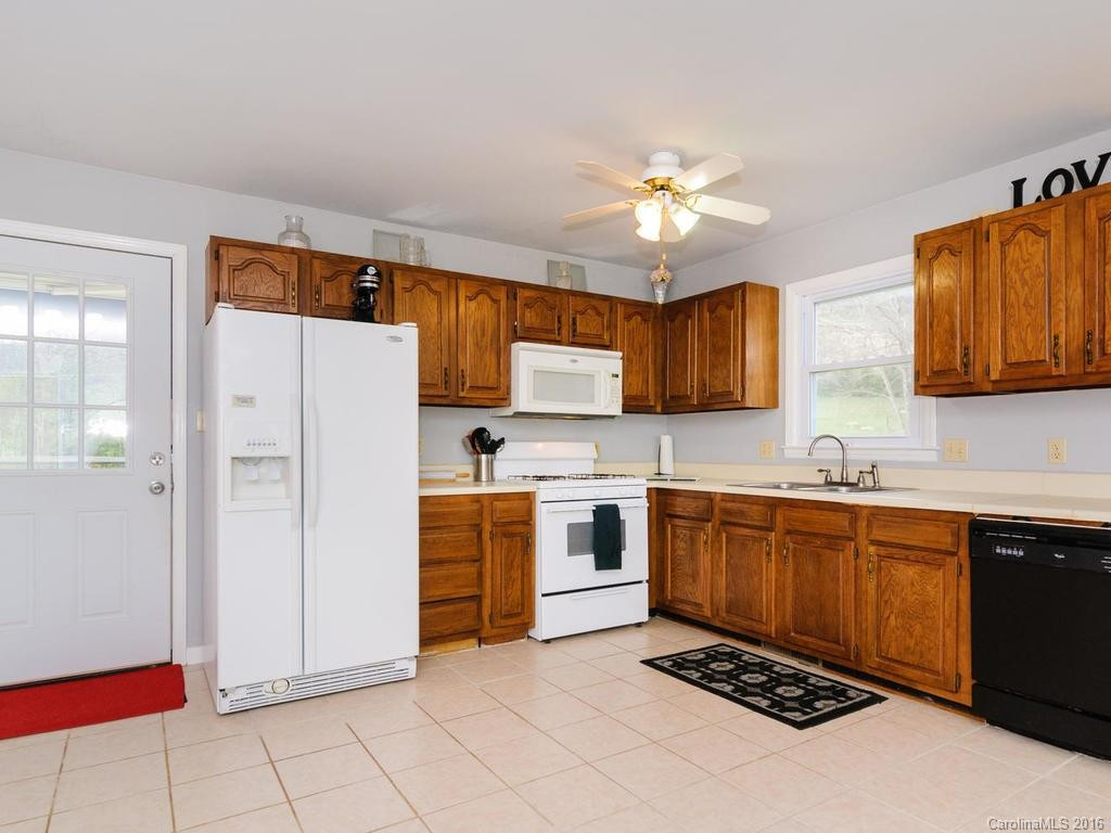 1695 Bruce Road - Photo 8