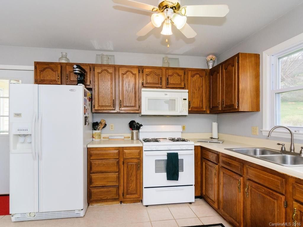 1695 Bruce Road - Photo 9