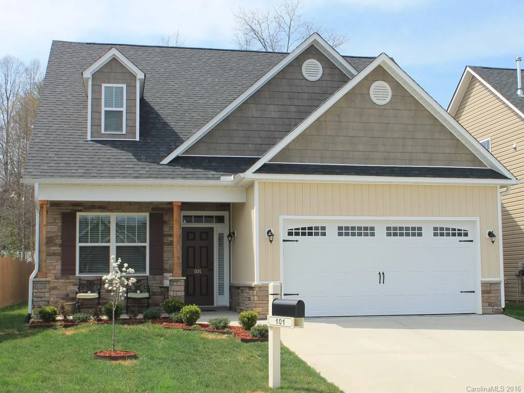 101 Foxtail Court #9