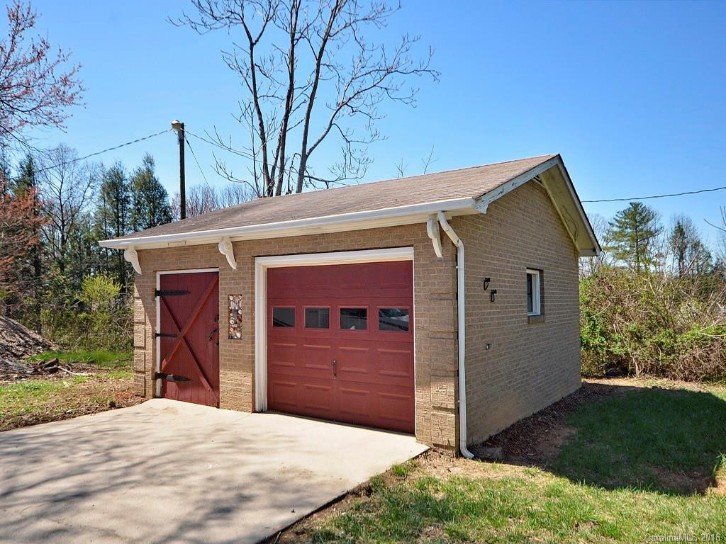 1153 Airport Road - Photo 3