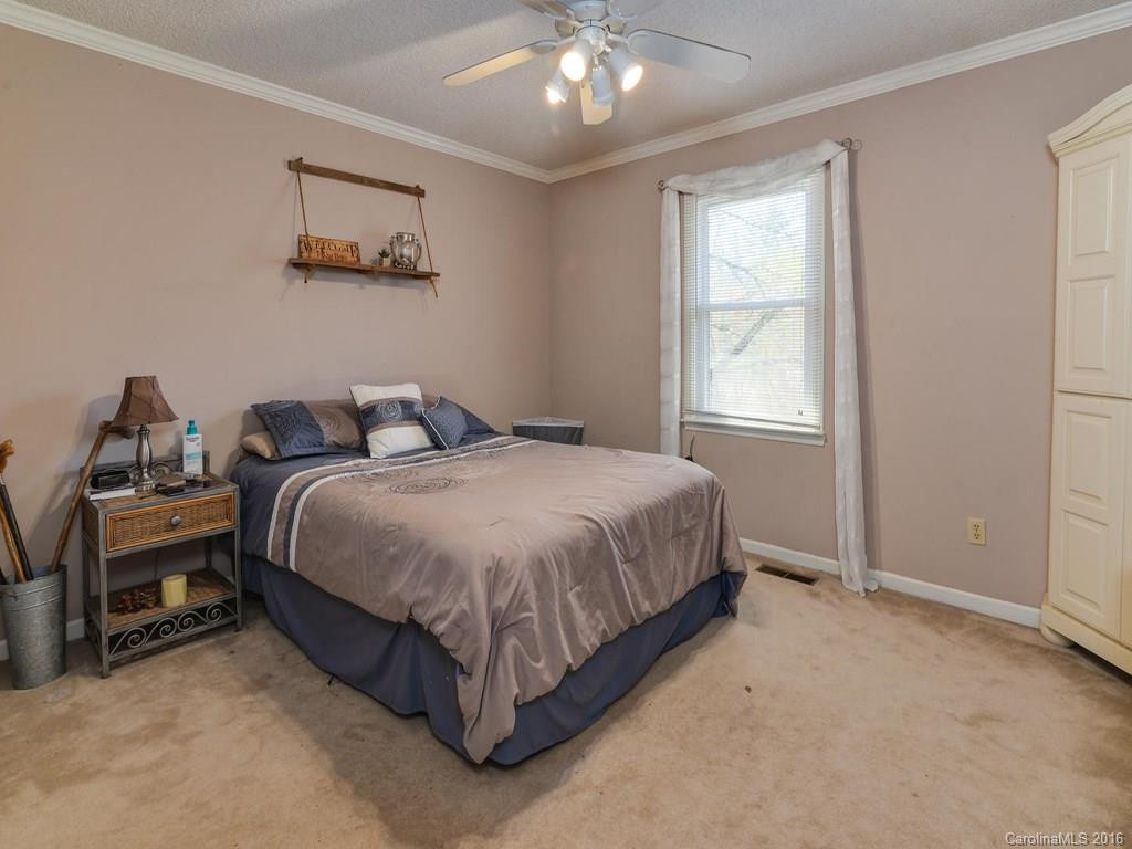 20 Fox Hollow Court - Photo 16