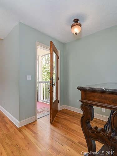 27 Hawk View Drive - Photo 3