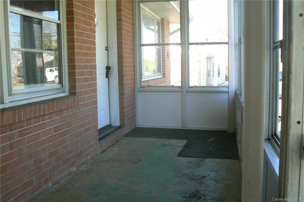 222 Dana Road - Photo 3