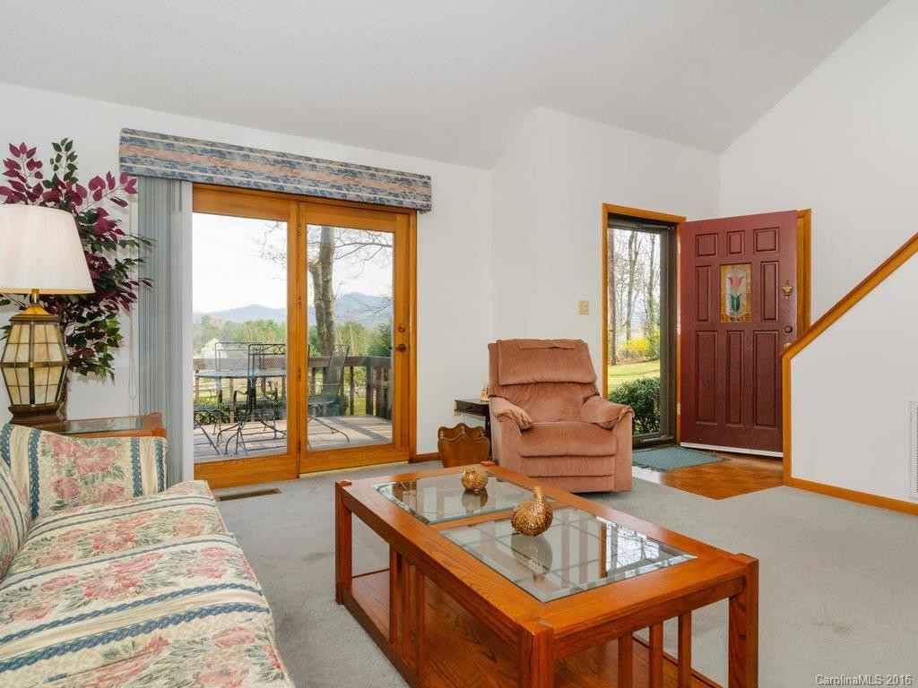 14 Oakwood Road - Photo 4