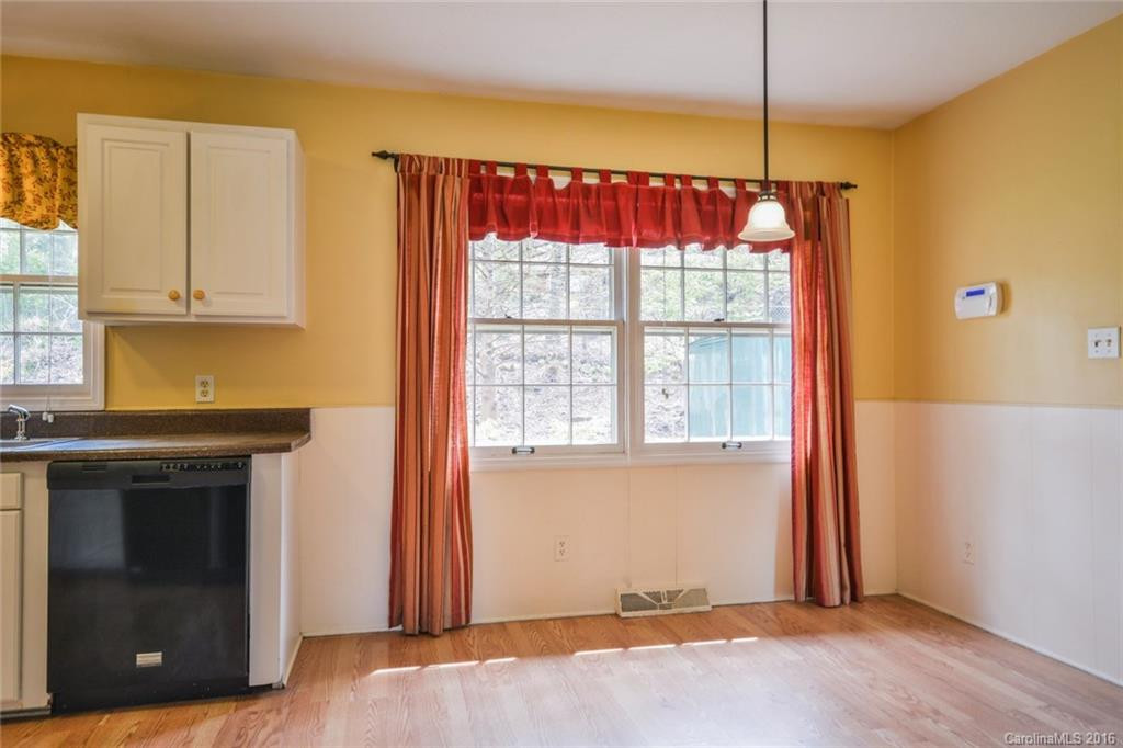 3226 Sweeten Creek Road - Photo 4