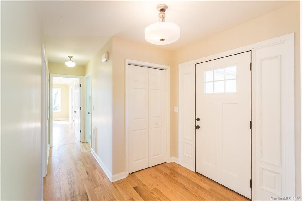 168 Echo Lane - Photo 3