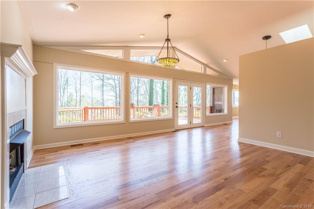 168 Echo Lane - Photo 4