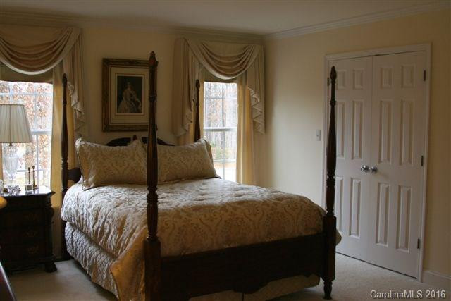 328 Sherry Street - Photo 9