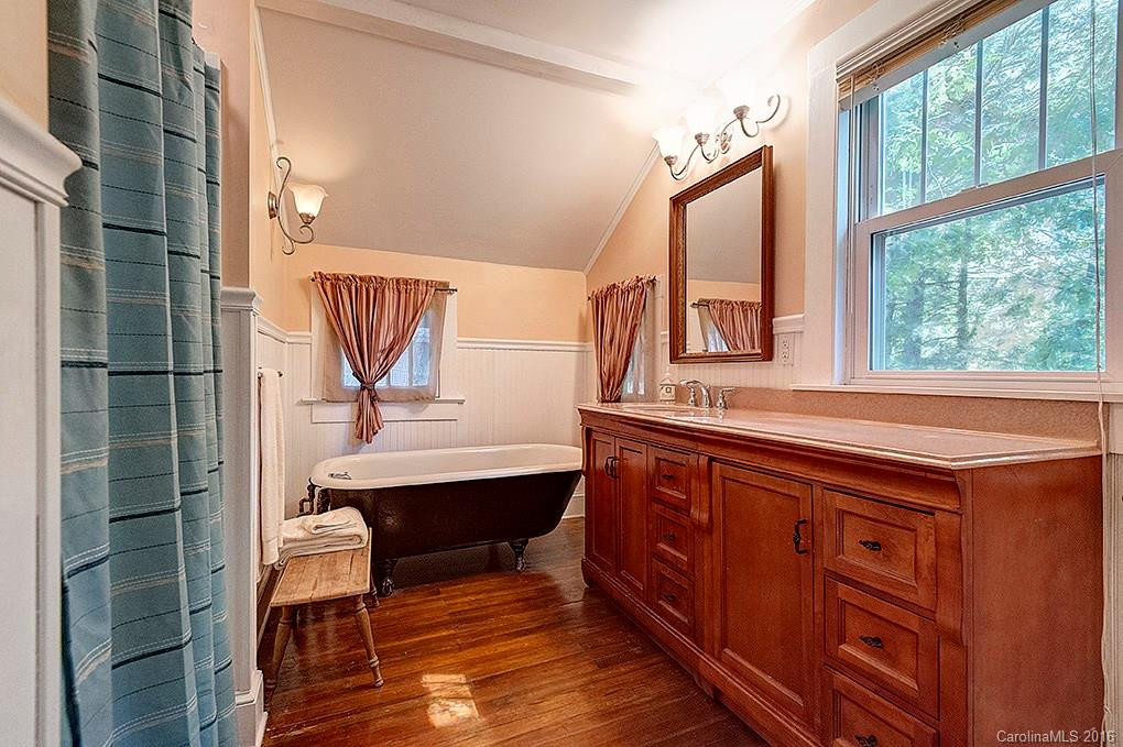 132 Forest Hill Drive - Photo 13