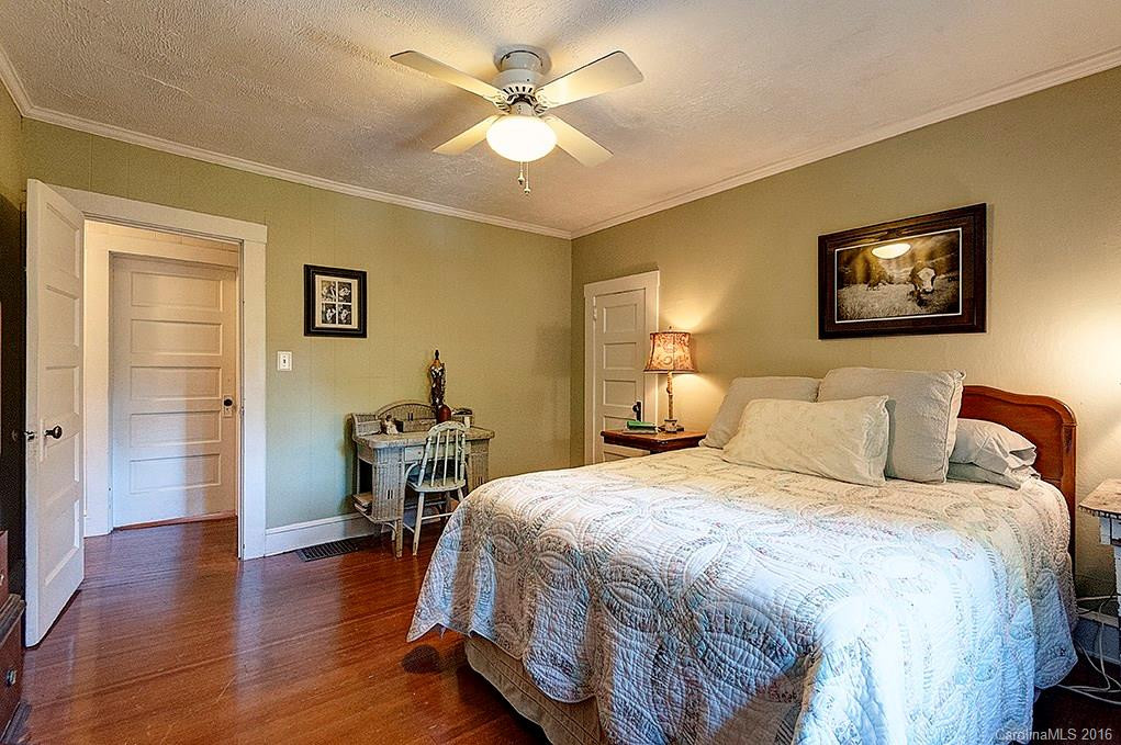 132 Forest Hill Drive - Photo 15