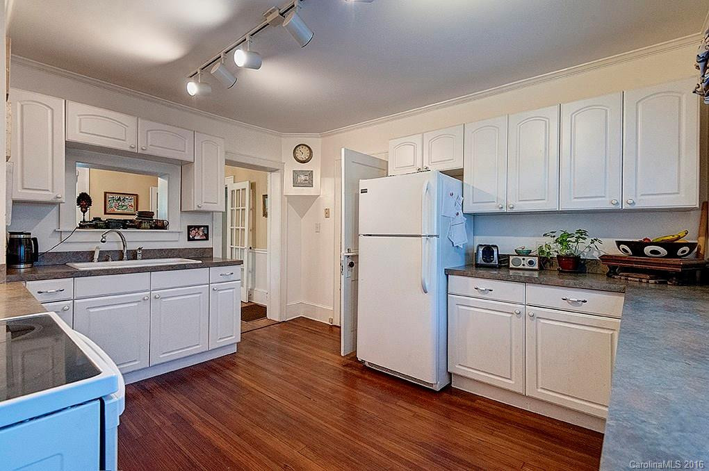 132 Forest Hill Drive - Photo 3